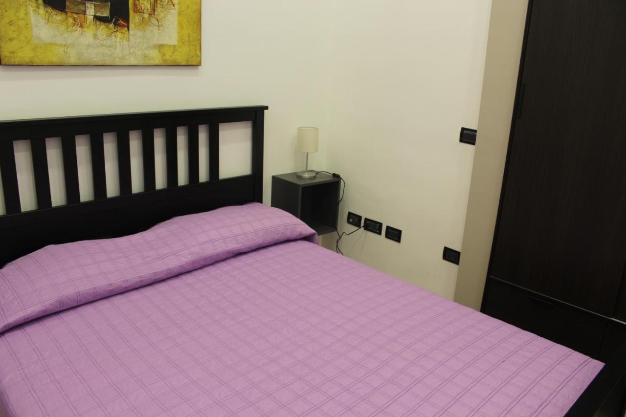 Apartamento La Piazza - Garibaldi 2.6 Nápoles Exterior foto