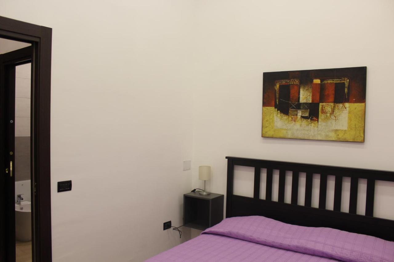 Apartamento La Piazza - Garibaldi 2.6 Nápoles Exterior foto