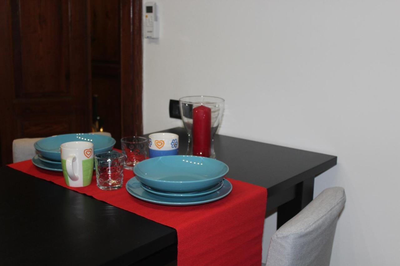 Apartamento La Piazza - Garibaldi 2.6 Nápoles Exterior foto