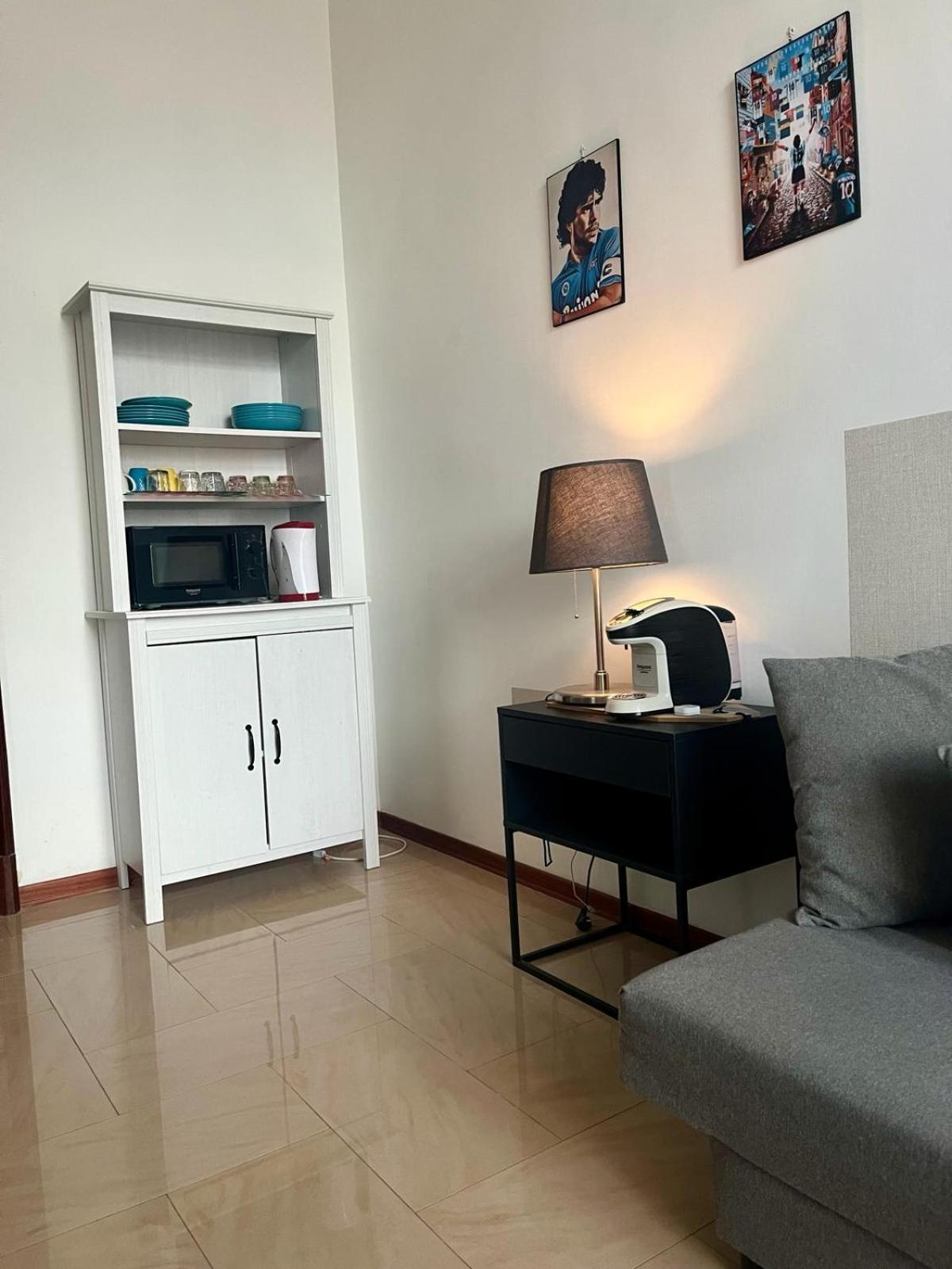 Apartamento La Piazza - Garibaldi 2.6 Nápoles Exterior foto